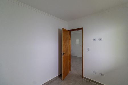 Quarto 1 de apartamento para alugar com 2 quartos, 40m² em Vila Ré, São Paulo