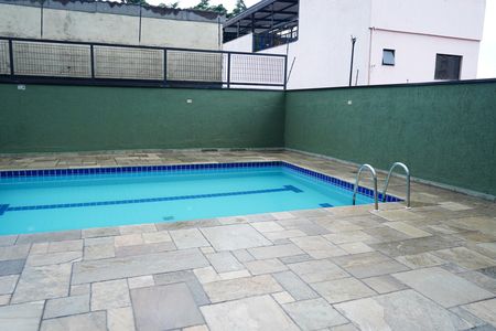 Apartamento para alugar com 68m², 2 quartos e 1 vagaÁrea comum - Piscina