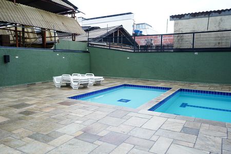 Apartamento para alugar com 68m², 2 quartos e 1 vagaÁrea comum - Piscina