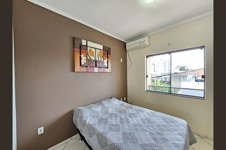 Casa para alugar com 100m², 2 quartos e 3 vagas Casa para alugar com 100m², 2 quartos e 3 vagasQuarto 1