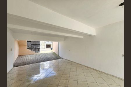Casa para alugar com 100m², 2 quartos e 3 vagas