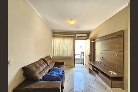 Casa para alugar com 100m², 2 quartos e 3 vagas Casa para alugar com 100m², 2 quartos e 3 vagasSala