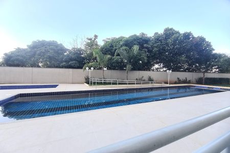 Apartamento para alugar com 37m², 2 quartos e sem vaga Apartamento para alugar com 37m², 2 quartos e sem vagaÁrea comum - Piscina