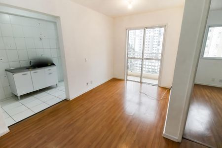 Sala de apartamento para alugar com 2 quartos, 47m² em Jardim Henriqueta, Taboão da Serra