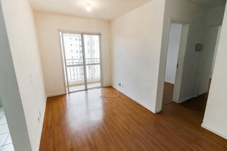 Sala de apartamento para alugar com 2 quartos, 47m² em Jardim Henriqueta, Taboão da Serra