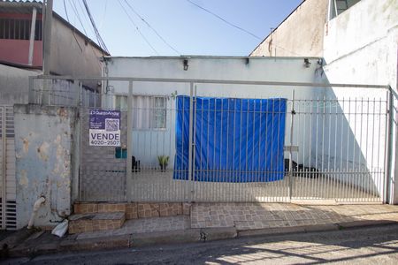 Fachada de casa à venda com 2 quartos, 12m² em Vila Iorio, São Paulo