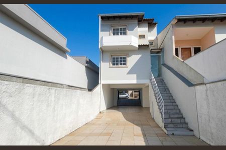 Casa para alugar com 176m², 3 quartos e 3 vagas