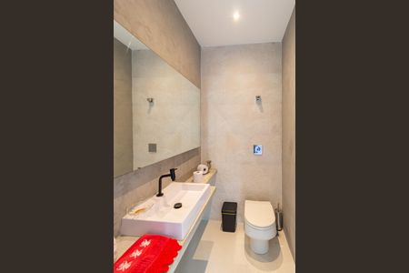 Casa de condomínio para alugar com 460m², 4 quartos e 3 vagasLavabo