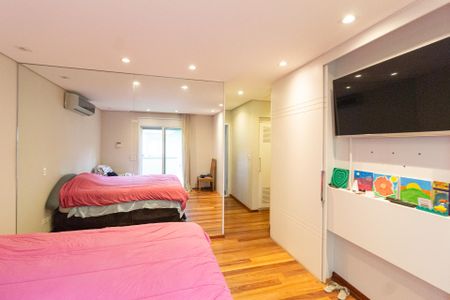 Casa de condomínio para alugar com 460m², 4 quartos e 3 vagasSuíte 2