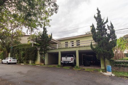 Casa de condomínio para alugar com 460m², 4 quartos e 3 vagasFachada