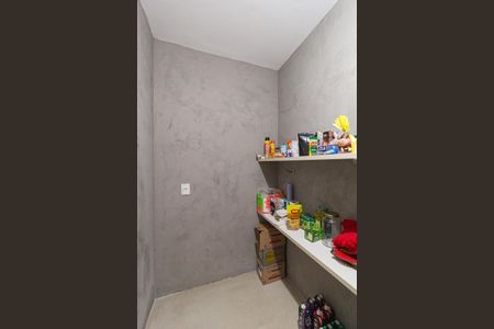 Casa de condomínio para alugar com 460m², 4 quartos e 3 vagasDespensa