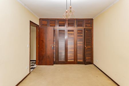 Casa para alugar com 322m², 4 quartos e 5 vagasQuarto 1
