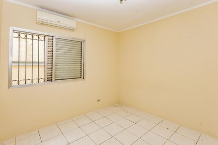 Casa para alugar com 322m², 4 quartos e 5 vagasQuarto 3