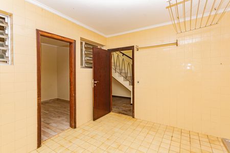 Casa para alugar com 322m², 4 quartos e 5 vagasÁrea de Serviço