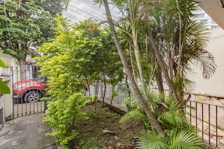Casa para alugar com 322m², 4 quartos e 5 vagasEntrada