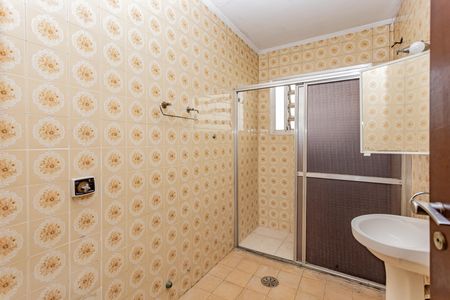 Casa para alugar com 322m², 4 quartos e 5 vagasBanheiro Social