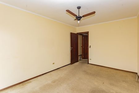 Casa para alugar com 322m², 4 quartos e 5 vagasSuíte