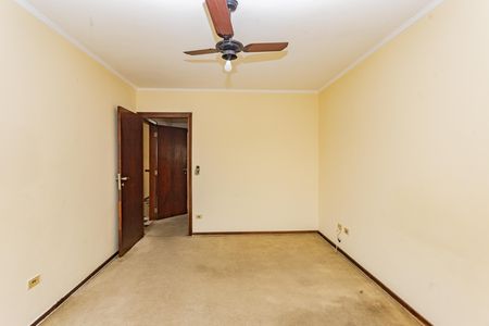 Casa para alugar com 322m², 4 quartos e 5 vagasSuíte