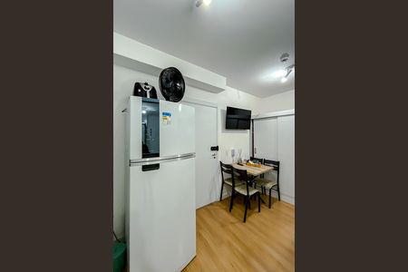 Studio para alugar com 25m², 1 quarto e sem vaga Studio para alugar com 25m², 1 quarto e sem vagaCozinha