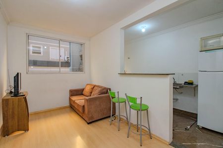 Sala de apartamento para alugar com 2 quartos, 48m² em Costa E Silva, Porto Alegre