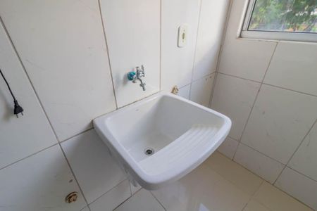 Apartamento para alugar com 47m², 2 quartos e 1 vagaCozinha e Área de Serviço