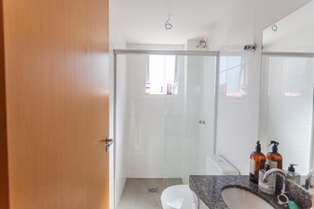 Apartamento à venda com 88m², 3 quartos e 2 vagas Apartamento à venda com 88m², 3 quartos e 2 vagasBanheiro Social