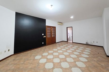 Casa para alugar com 460m², 5 quartos e 6 vagasSuite 2