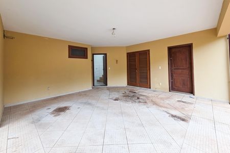 Casa para alugar com 460m², 5 quartos e 6 vagasGaragem