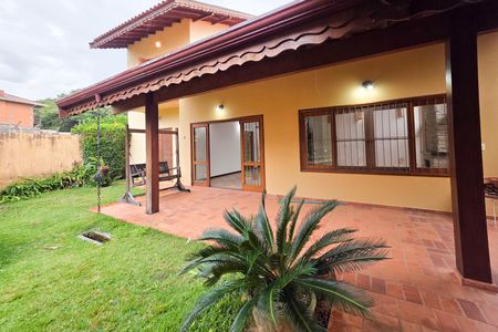 Casa para alugar com 460m², 5 quartos e 6 vagasÁrea externa