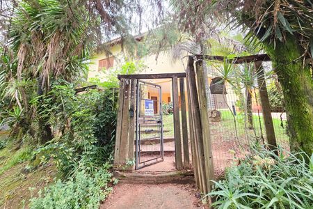 Casa para alugar com 460m², 5 quartos e 6 vagasFachada e placa