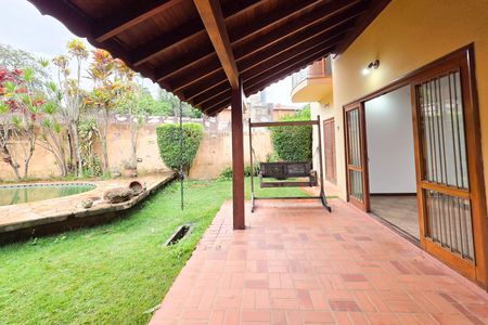 Casa para alugar com 460m², 5 quartos e 6 vagasÁrea externa