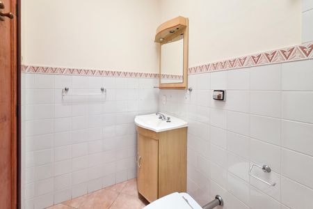 Casa para alugar com 460m², 5 quartos e 6 vagasBanheiro Social
