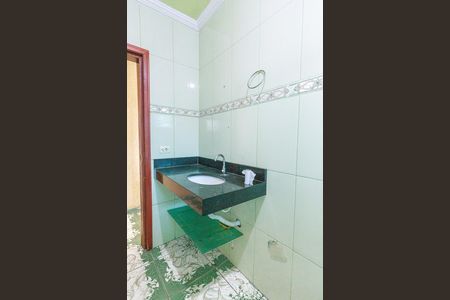 Casa para alugar com 139m², 2 quartos e 1 vaga Casa para alugar com 139m², 2 quartos e 1 vagaBanheiro Corredor