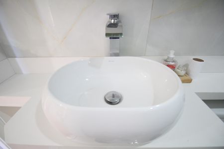 Banheiro de apartamento para alugar com 2 quartos, 31m² em Jardim Monte Kemel, São Paulo
