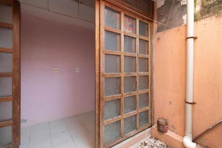 Casa de condomínio para alugar com 58m², 2 quartos e sem vagaQuintal