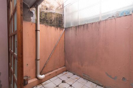 Casa de condomínio para alugar com 58m², 2 quartos e sem vagaQuintal