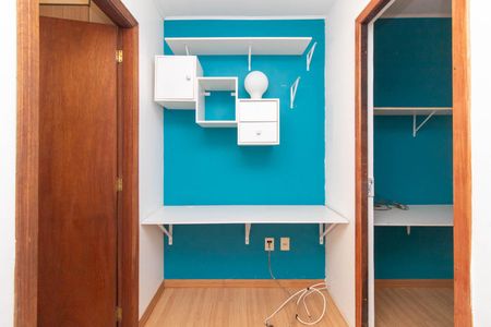Casa de condomínio para alugar com 58m², 2 quartos e sem vagaCorredor