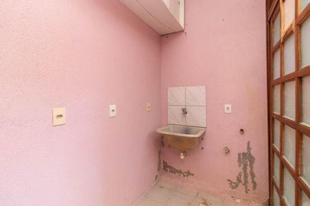 Casa de condomínio para alugar com 58m², 2 quartos e sem vagaCozinha e Área de Serviço