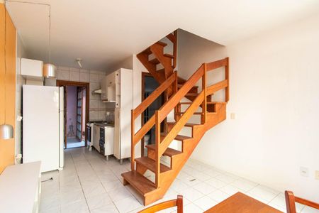 Sala de casa de condomínio para alugar com 2 quartos, 58m² em Camaquã, Porto Alegre
