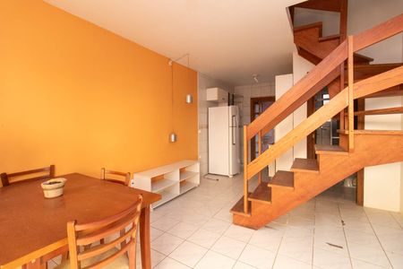 Sala de casa de condomínio para alugar com 2 quartos, 58m² em Camaquã, Porto Alegre