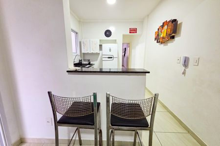 Sala de apartamento para alugar com 1 quarto, 47m² em Aviação, Praia Grande
