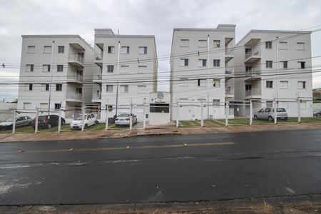 Apartamento para alugar com 68m², 3 quartos e 1 vagaFachada do Condomínio