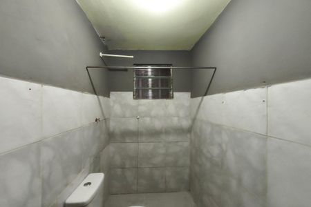Casa à venda com 245m², 3 quartos e 2 vagas Casa à venda com 245m², 3 quartos e 2 vagasCasa 2 - Banheiro
