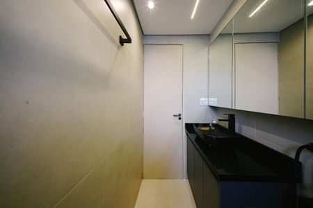 Banheiro de apartamento para alugar com 2 quartos, 58m² em Vila Santana, São Paulo