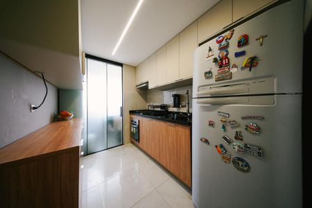 Cozinha e Área de Serviço de apartamento para alugar com 2 quartos, 58m² em Vila Santana, São Paulo