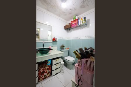 Casa de condomínio à venda com 90m², 3 quartos e 2 vagasBanheiro da Suíte