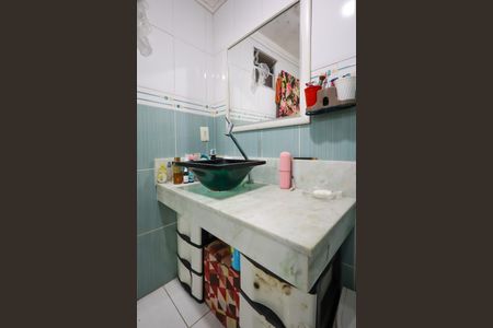 Casa de condomínio à venda com 90m², 3 quartos e 2 vagasBanheiro da Suíte