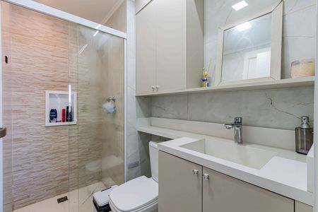 Apartamento à venda com 55m², 2 quartos e 1 vaga Apartamento à venda com 55m², 2 quartos e 1 vagaBanheiro