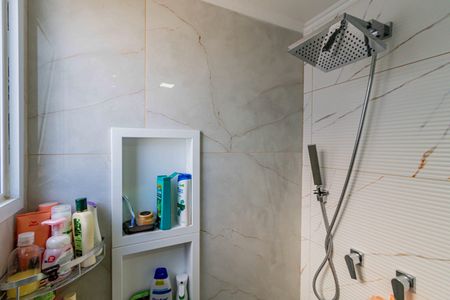 Apartamento à venda com 55m², 2 quartos e 1 vaga Apartamento à venda com 55m², 2 quartos e 1 vagaSuite - Banheiro
