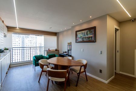 Apartamento à venda com 55m², 2 quartos e 1 vaga Apartamento à venda com 55m², 2 quartos e 1 vagaStudio